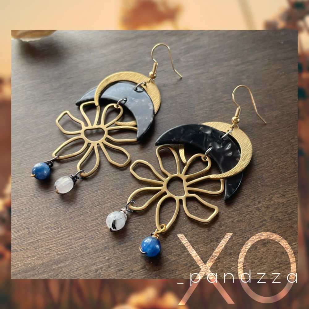 Queen of the Night🌿 | OOAK handmade earrings🌟